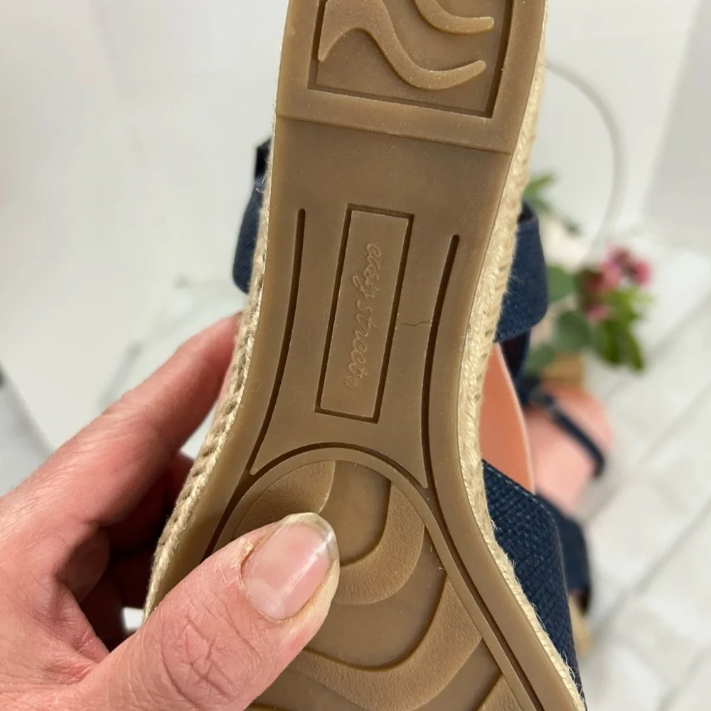 Elegant Navy Espadrille Sandals